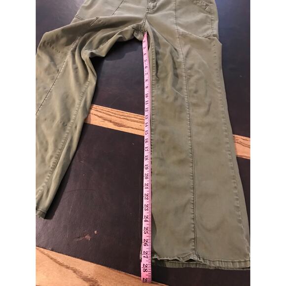 Anthropologie Pilcro Women's The Demilune Boot Utility Flare Green Pants - 31 - Picture 9 of 15